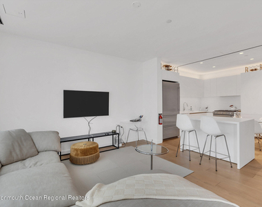 601 Heck Street - Photo Thumbnail 6