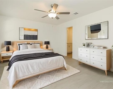 2708 River Knoll Lane - Photo Thumbnail 8