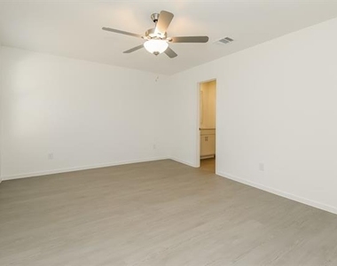 2708 River Knoll Lane - Photo Thumbnail 9