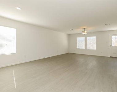 2708 River Knoll Lane - Photo Thumbnail 4