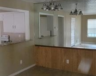 3031 Modella Avenue - Photo Thumbnail 5