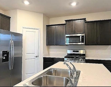 3959 Oak Creek Circle - Photo Thumbnail 21
