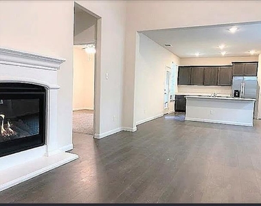 3959 Oak Creek Circle - Photo Thumbnail 15