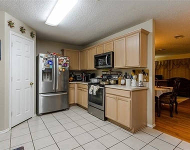 1308 Dundee Drive - Photo Thumbnail 23