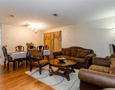 1308 Dundee Drive - Photo Thumbnail 14
