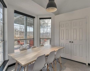 8324 Autumncrest Court - Photo Thumbnail 10