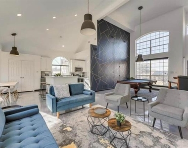 8324 Autumncrest Court - Photo Thumbnail 8