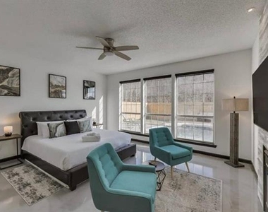 8324 Autumncrest Court - Photo Thumbnail 17