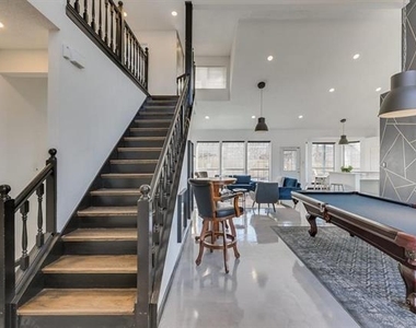 8324 Autumncrest Court - Photo Thumbnail 11
