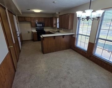 1500 N Grant Drive - Photo Thumbnail 26