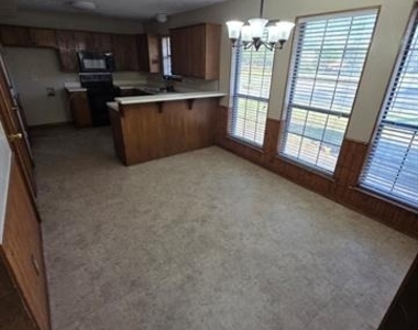 1500 N Grant Drive - Photo Thumbnail 28
