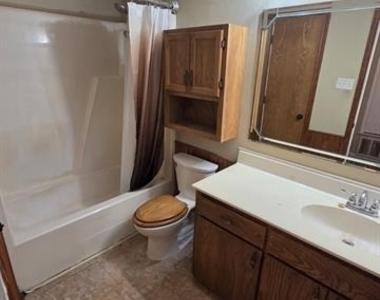 1500 N Grant Drive - Photo Thumbnail 10