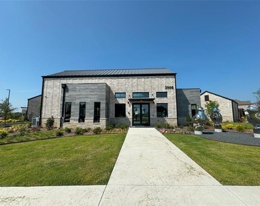 3720 Canyon Drive - Photo Thumbnail 21