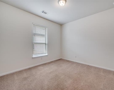 16309 Garden Drive - Photo Thumbnail 20