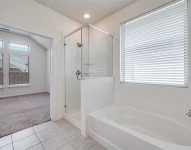 16309 Garden Drive - Photo Thumbnail 15
