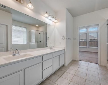 16309 Garden Drive - Photo Thumbnail 17
