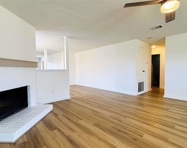 1007 Chilton Drive - Photo Thumbnail 7