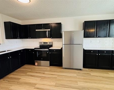 1007 Chilton Drive - Photo Thumbnail 12