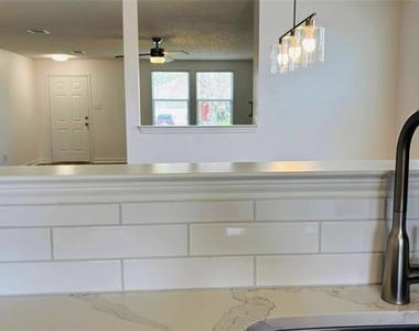 1007 Chilton Drive - Photo Thumbnail 16
