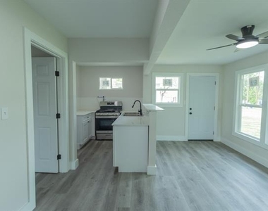 1716 Ethel Avenue - Photo Thumbnail 5