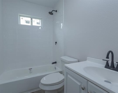 1716 Ethel Avenue - Photo Thumbnail 6