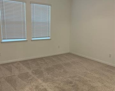 4513 Bishop Street - Photo Thumbnail 20