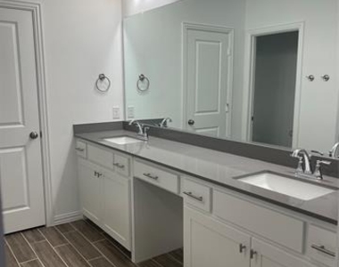 4513 Bishop Street - Photo Thumbnail 24