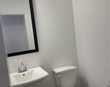 4513 Bishop Street - Photo Thumbnail 10
