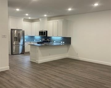 4513 Bishop Street - Photo Thumbnail 7