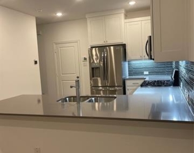 4513 Bishop Street - Photo Thumbnail 6