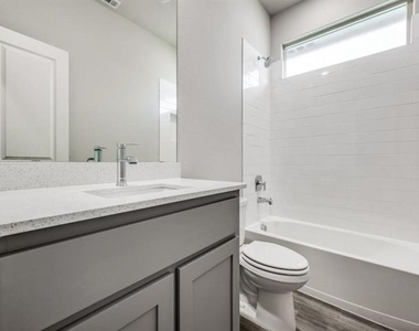 1316 Millerbird Way - Photo Thumbnail 18