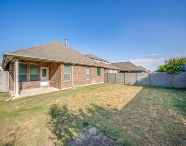 1316 Millerbird Way - Photo Thumbnail 22