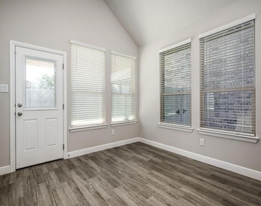 1316 Millerbird Way - Photo Thumbnail 11