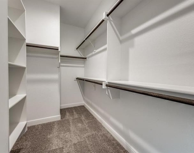 1316 Millerbird Way - Photo Thumbnail 16