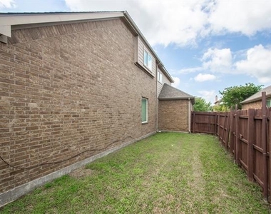 917 Swan Ridge Drive - Photo Thumbnail 25