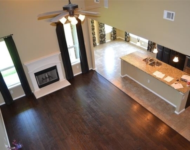 917 Swan Ridge Drive - Photo Thumbnail 2