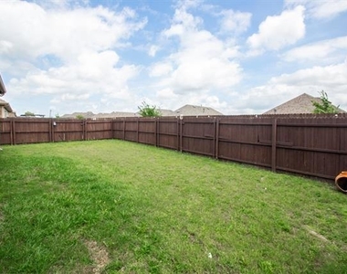 917 Swan Ridge Drive - Photo Thumbnail 22