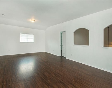 917 Swan Ridge Drive - Photo Thumbnail 20