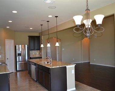 917 Swan Ridge Drive - Photo Thumbnail 1