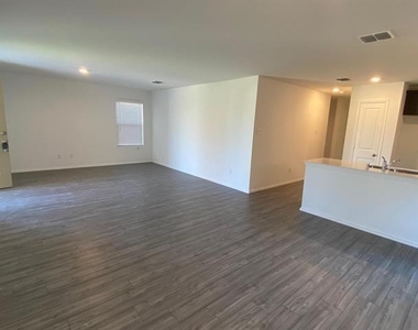 3116 Harper Street - Photo Thumbnail 2