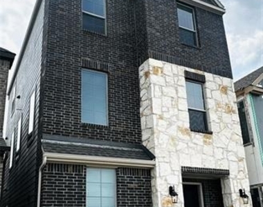 4548 Community Court - Photo Thumbnail 3