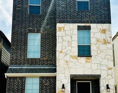 4548 Community Court - Photo Thumbnail 1
