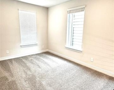 4548 Community Court - Photo Thumbnail 16