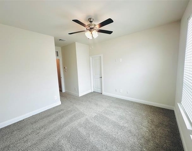 4548 Community Court - Photo Thumbnail 15