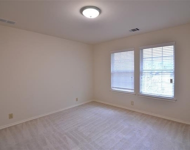7000 Ivory Court - Photo Thumbnail 22