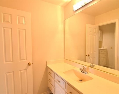 7000 Ivory Court - Photo Thumbnail 24
