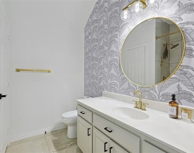 5615 Teal Court - Photo Thumbnail 20