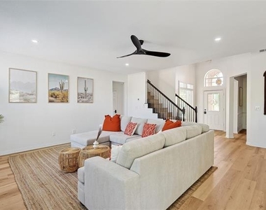 5615 Teal Court - Photo Thumbnail 6