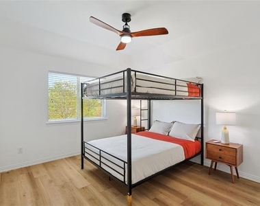 5615 Teal Court - Photo Thumbnail 27