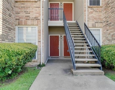 1700 Amelia Court - Photo Thumbnail 1